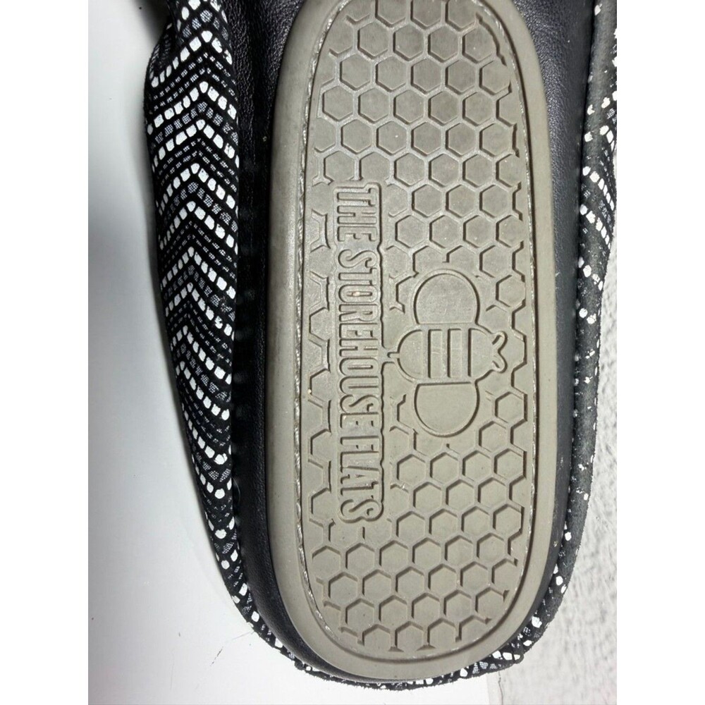 The Storehouse Flats - Comfort Chevron Ballet Flats - Has Tears - Picture 4 of 15